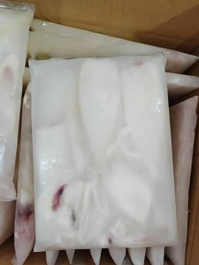 Cleaned Big Sotong 本地大苏东 (700g± nett)