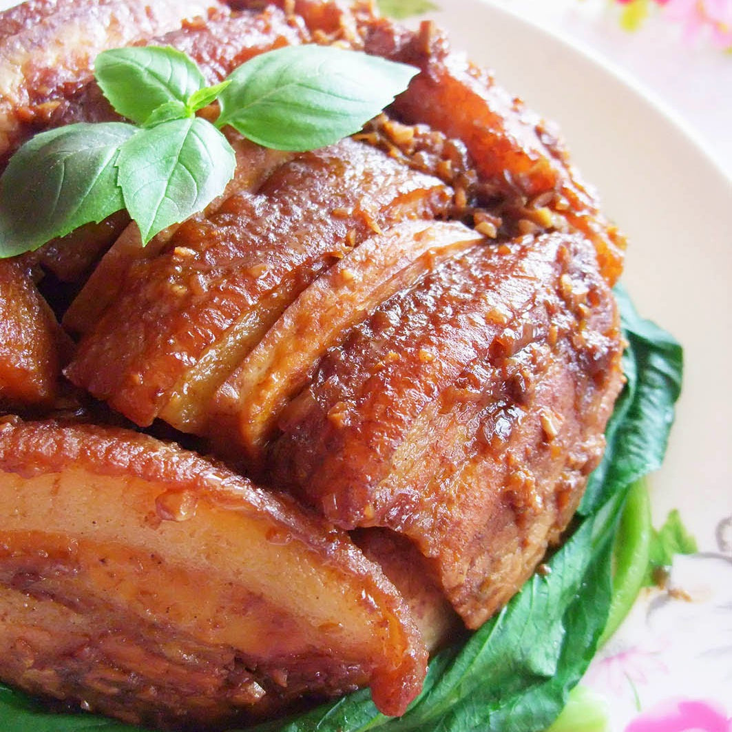 Maw M Braised Pork Belly With Taro 芋头扣肉 400g±