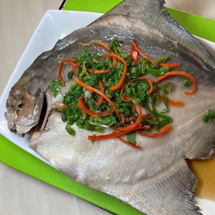 Local Chinese Pomfret 本地斗鲳 (Whole Fish)